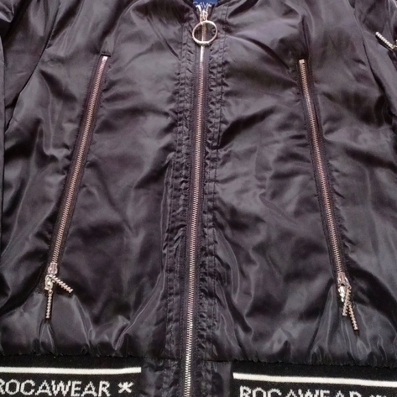 ♠BLACK ROCAWEAR LOGO BOMBER JACKET - Picture 9 of 14